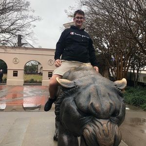 Meet your Posher, Christian